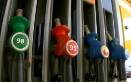 Неаполь охватил топливный кризис: бензина нет на 95% АЗС
