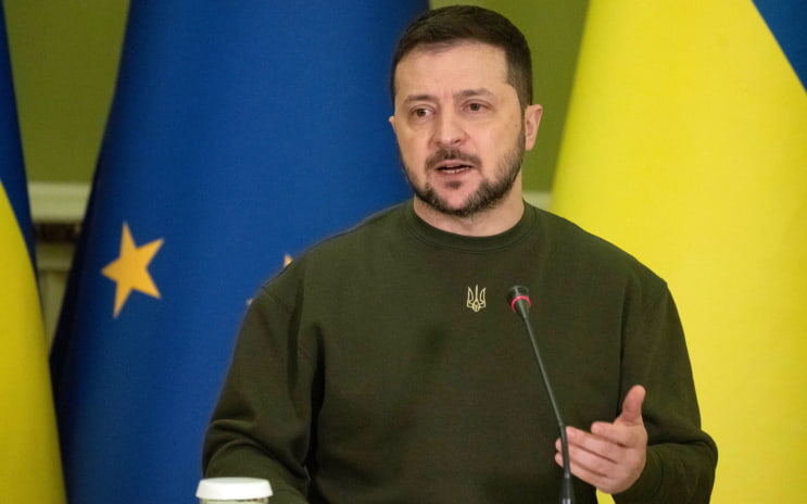Зеленский во время интервью американскому каналу задал вопрос на русском
