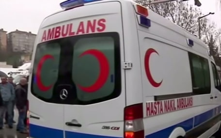 В Турции автомобиль упал в канал: погибли 4 детей и 2 взрослых