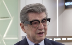Звягинцев: деньги на войну с РФ текут из англосаксонских стран