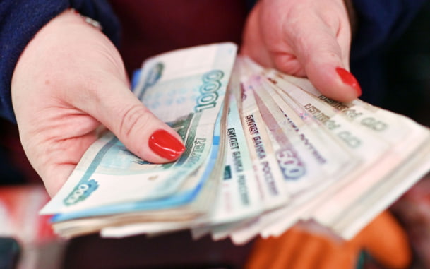 Няня из Сочи украла из сейфа работодателя 150 000 рублей, возбуждено дело