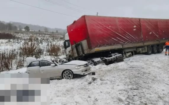 Два человека стали жертвами ДТП на красноярской трассе