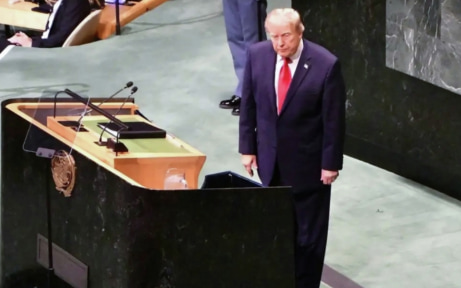 Трампу не обойтись без робота-двойника: он потерял голос на предвыборном турне