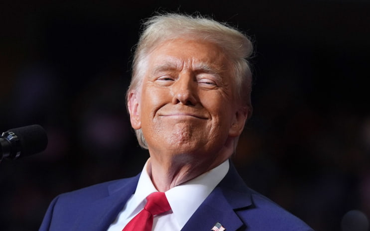 Трамп снова хочет переименовать Атлантический океан