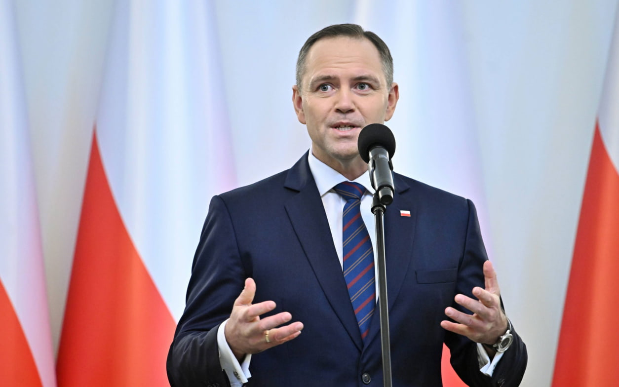 Президента Польши Навроцкого обязали ответить в суде на обвинения в сутенерстве