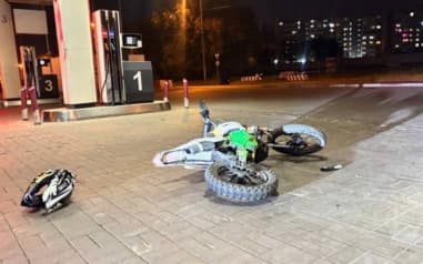 Два подростка пострадали при столкновении автомобиля и мотоцикла в Тольятти